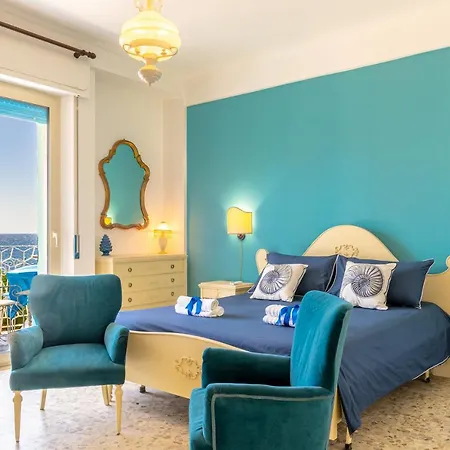 Brezza Di Mare جيارديني ناكسوس