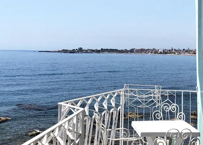 Apartment Brezza Di Mare Giardini Naxos