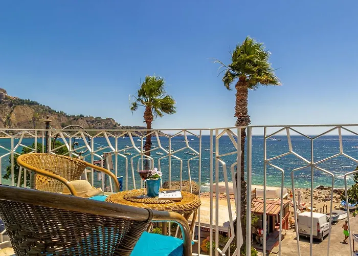 Brezza Di Mare Giardini-Naxos